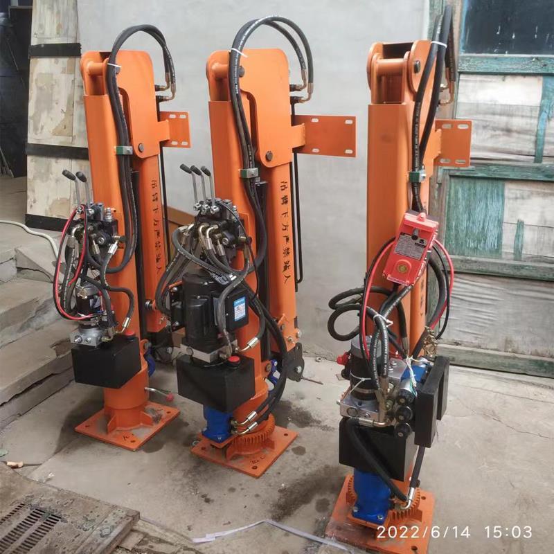 竹崎乡重汽蓝牌随车吊 3.2吨 国六动力强 液压驱动 农用自卸起重机